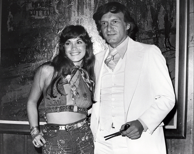 NEW YORK, NY - CIRCA 1970s: Barbi Benton and Hugh Hefner at the Playboy Club circa 1970s in New York City. (Photo by PL Gould/IMAGES/Getty Images)